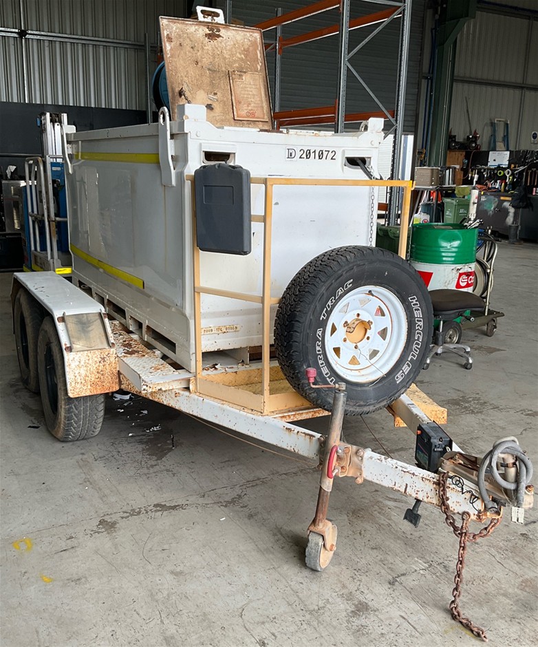 2012 Fuel Trailer - 2,000ltr - Solar - Emerald