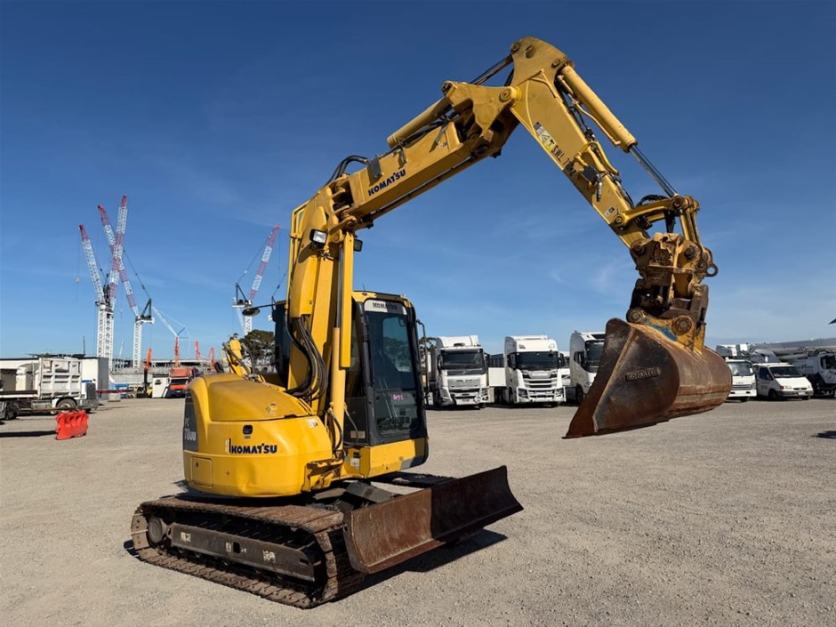 Komatsu PC78UU Excavator