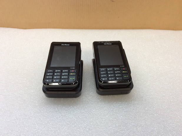 Verifone VX690 Portable Payment Terminal with VX690-BBT Bluetooth Charging