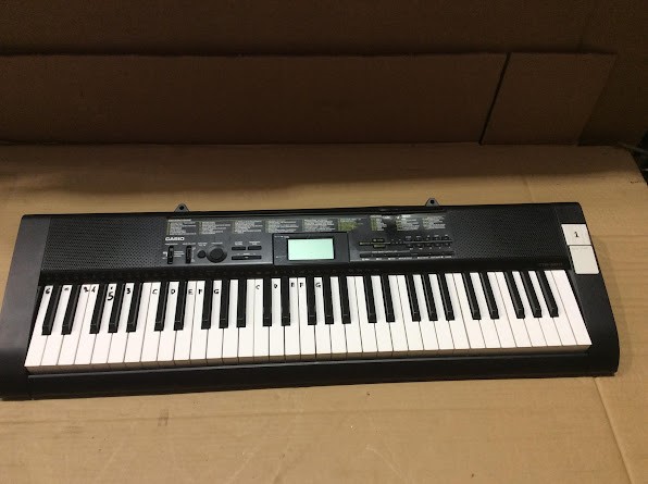 Casio CTK-1100 Electronic Keyboard