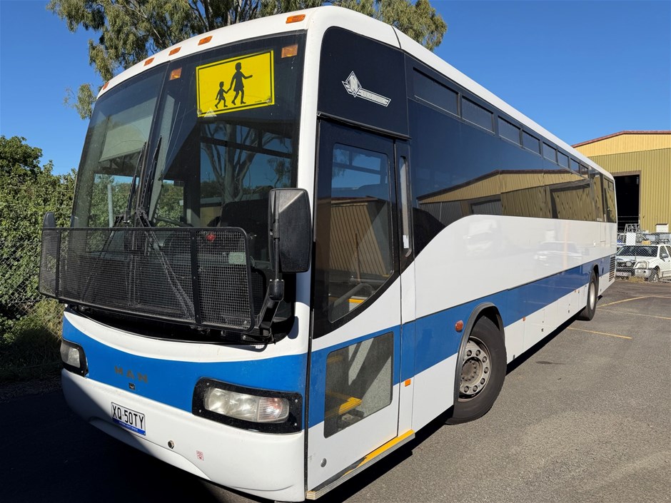 <p>2010 MAN A91 4 x 2 Bus</p>