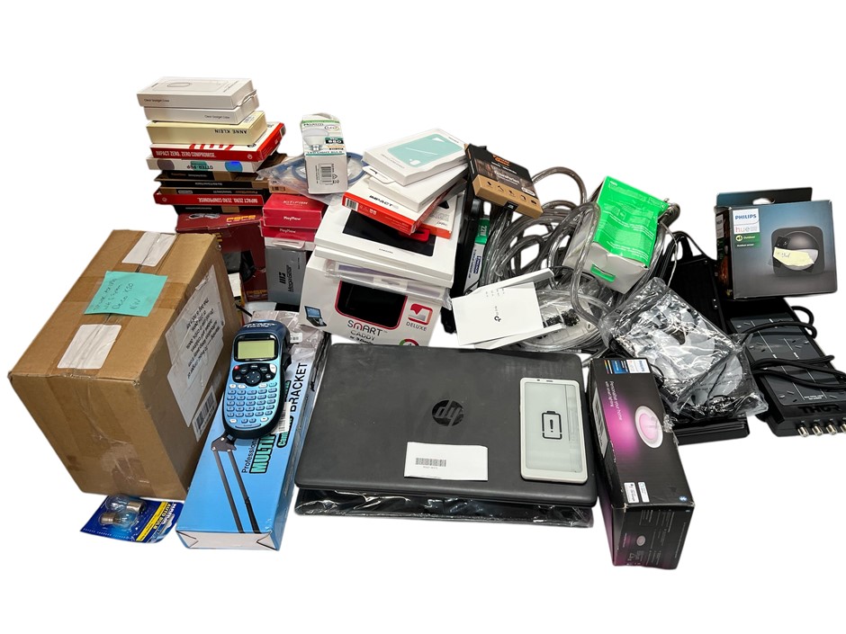 Assorted Electronics & Accessories. NB: Products Are Untested/Condition Unk