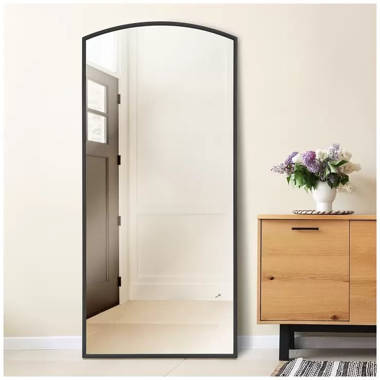 LIFE IN STYLE Black Floor Mirror (W 760 x H 1650 x D 31 mm) NB: broken mirr