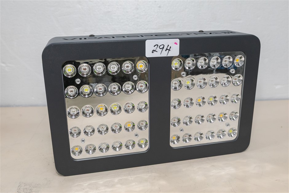 LED Grow Light, Full Spectrum, Incl. IR Leds.