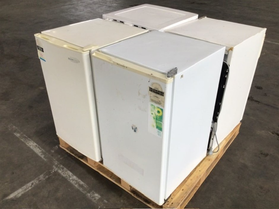 Assorted Bar Fridges x 4