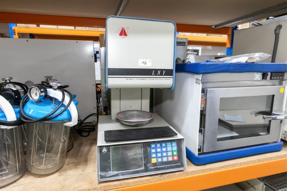 Porcelain Vacuum Furnace for Dental Applications Programmable to 1305C