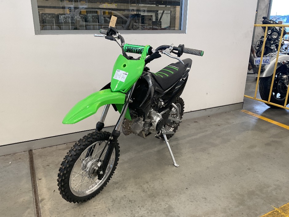Year_UNDEFINED Kawasaki Motor Bike Motor Cycle Motorcycle</stron
