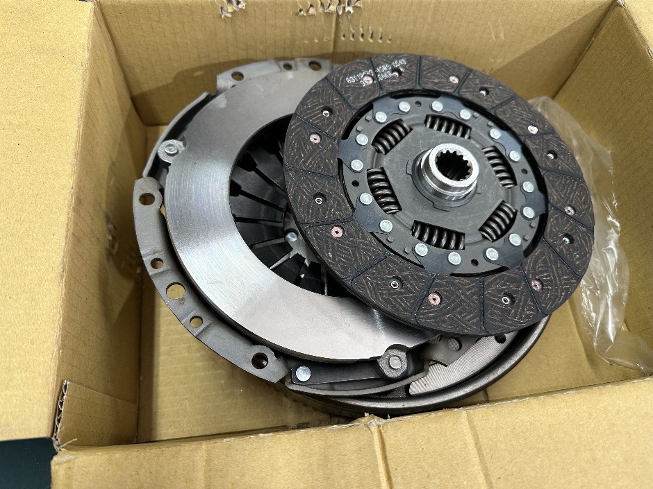 <p>Landrover Freelander Dual Mass Flywheel Clutch Kit</p>