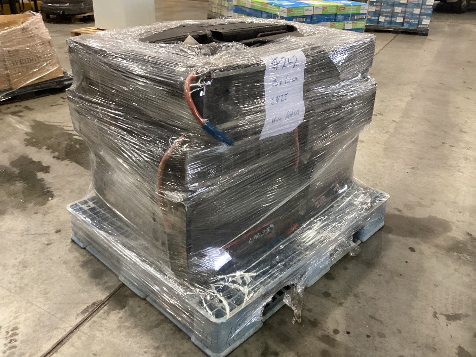 <p>Pallet containing 15x Lincoln ln25 wire feeders</p>