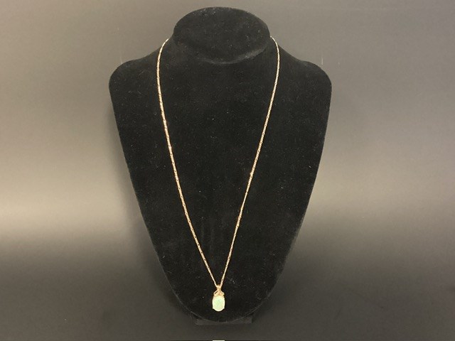 Stamped 14kYellow Gold, Opal & Diamond Pendant&9ct Yellow Gold,ChainNecklet
