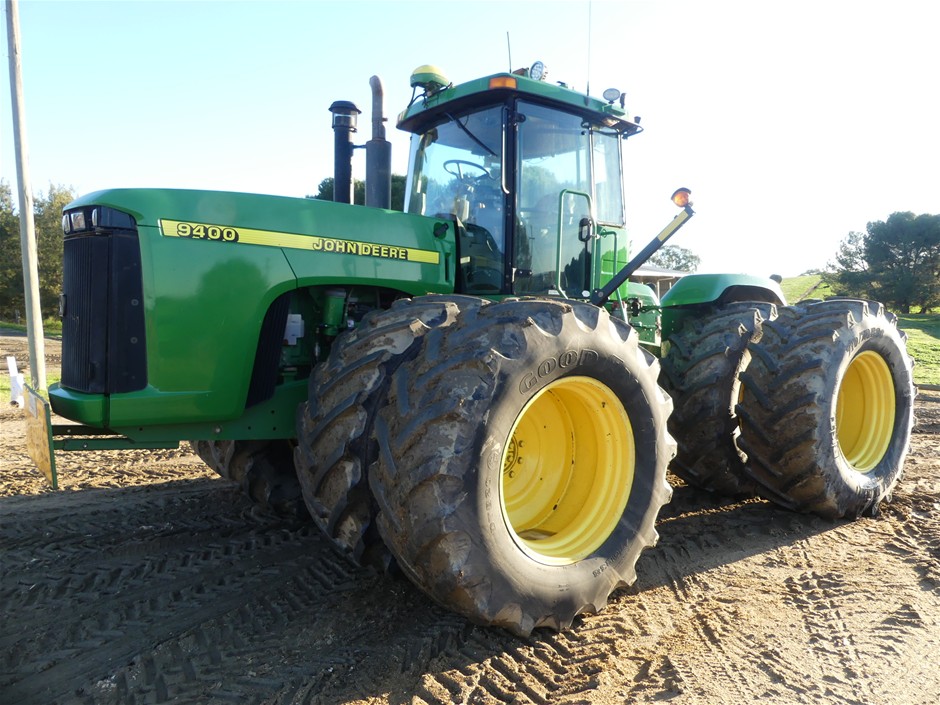 <B>2002 John Deere 9400 Tractor (Articulated)</B>