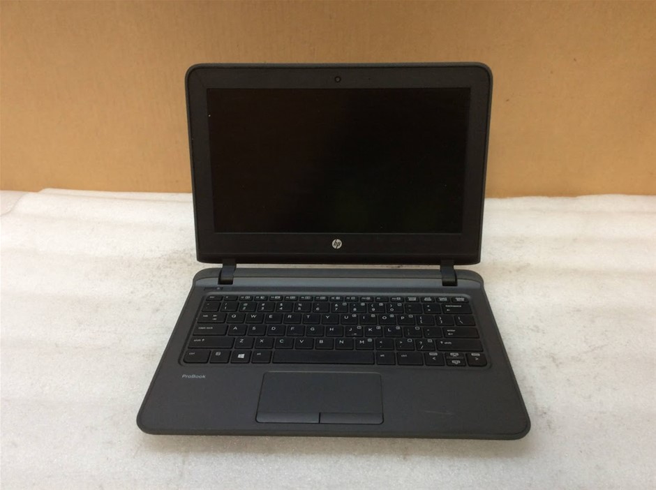 HP ProBook 11 G2 laptop i3-6100U 4GBRAM 500GB Black