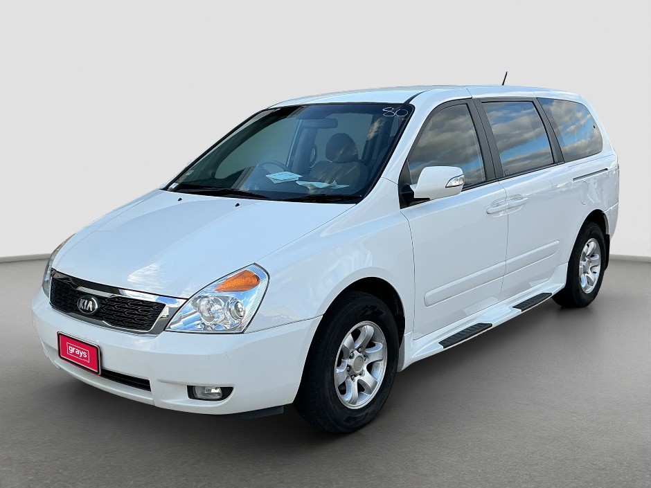 2013 Kia Grand Carnival S Petrol