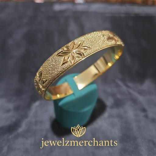 22K/Italy Yellow Gold Filled Bangle(stamped 22K/Italy)Warranty Quality