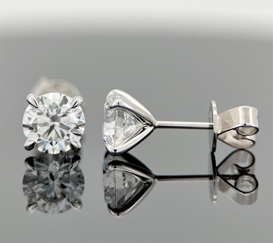 3.26 Carats Platinum Diamond Solitaire Earrings IGI Certified