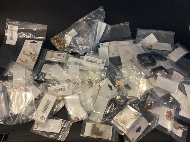 Assorted Jewellery