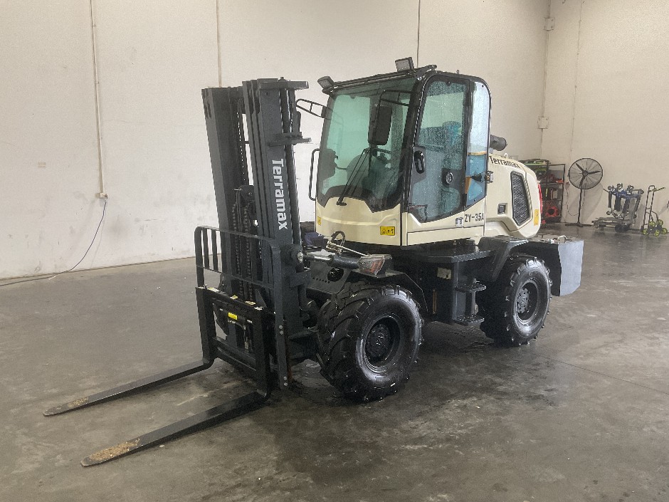 2025 Terramax ZY-35A Diesel Rough Terrain Forklift - Unused