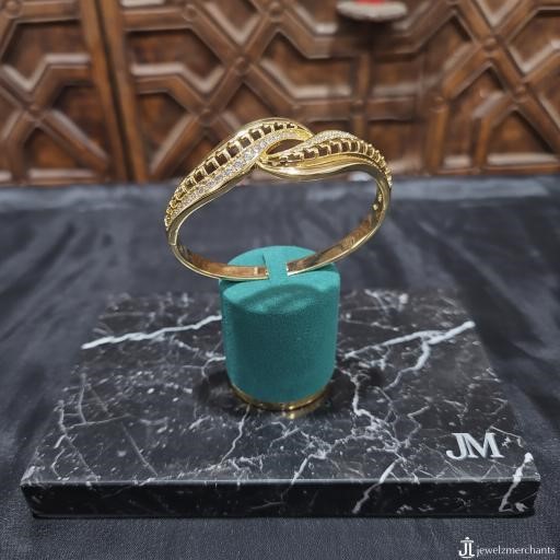 18K/Italy Gold Filled Bangle -(stamped 18K/Italy)-Bonus Gift