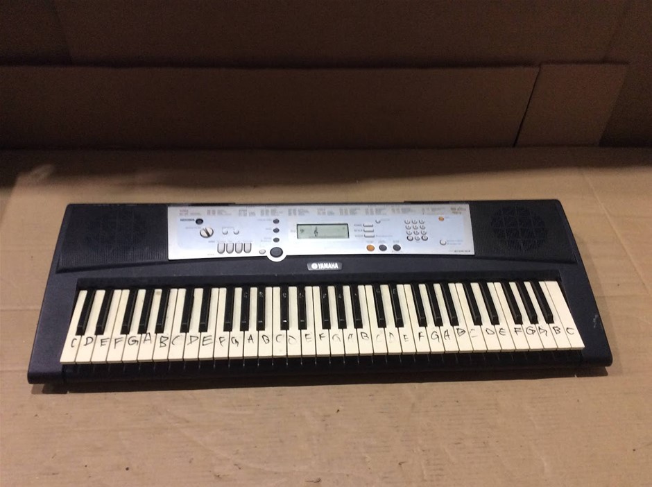 Yamaha PSR-E203 Electronic Keyboard