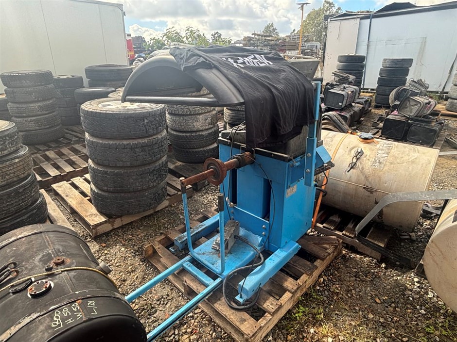 Summit Equipment 1450 Wheel Balancer
