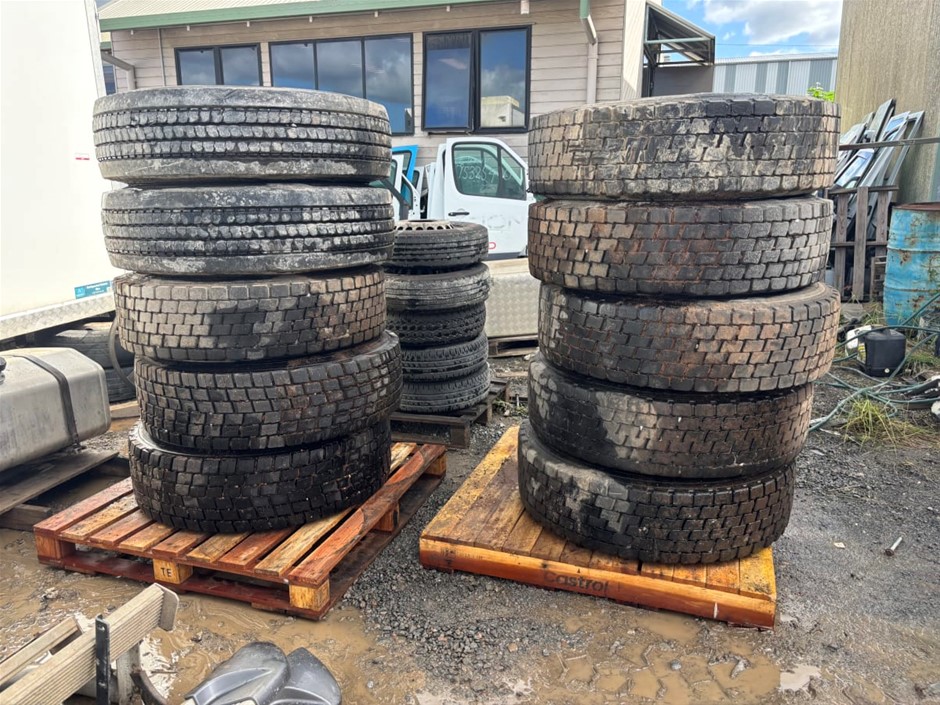 10 x Tyres & Alloy Rims 22.5”