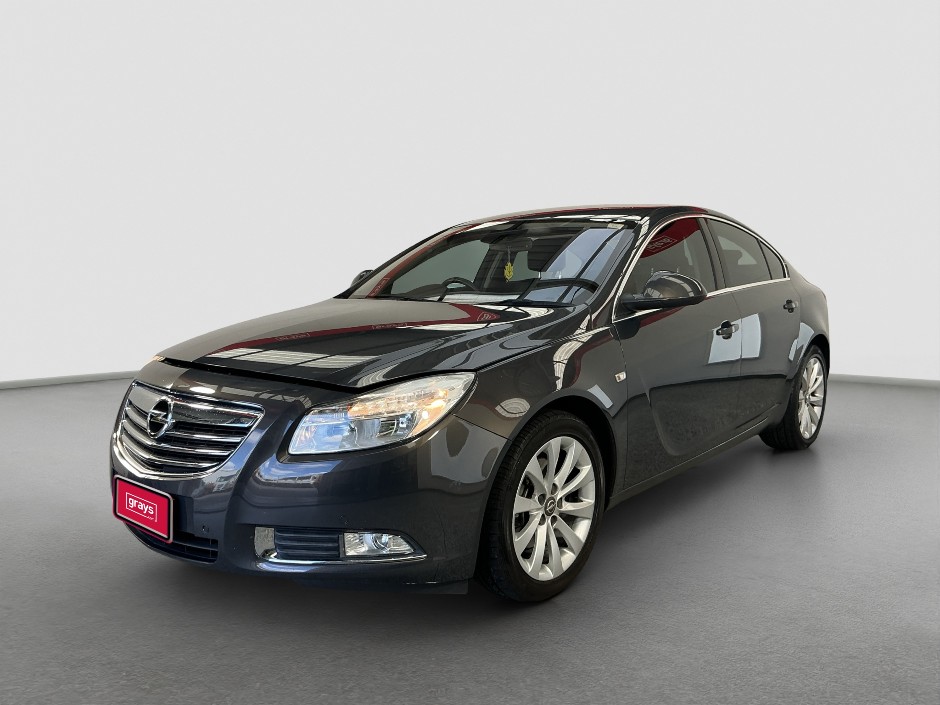 0001-23500579 · 2012 Opel Insignia  Petrol
