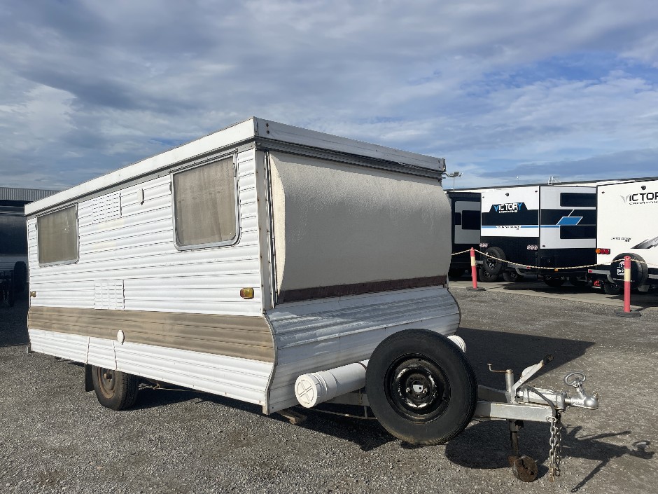 VIC - Cabana Caravan