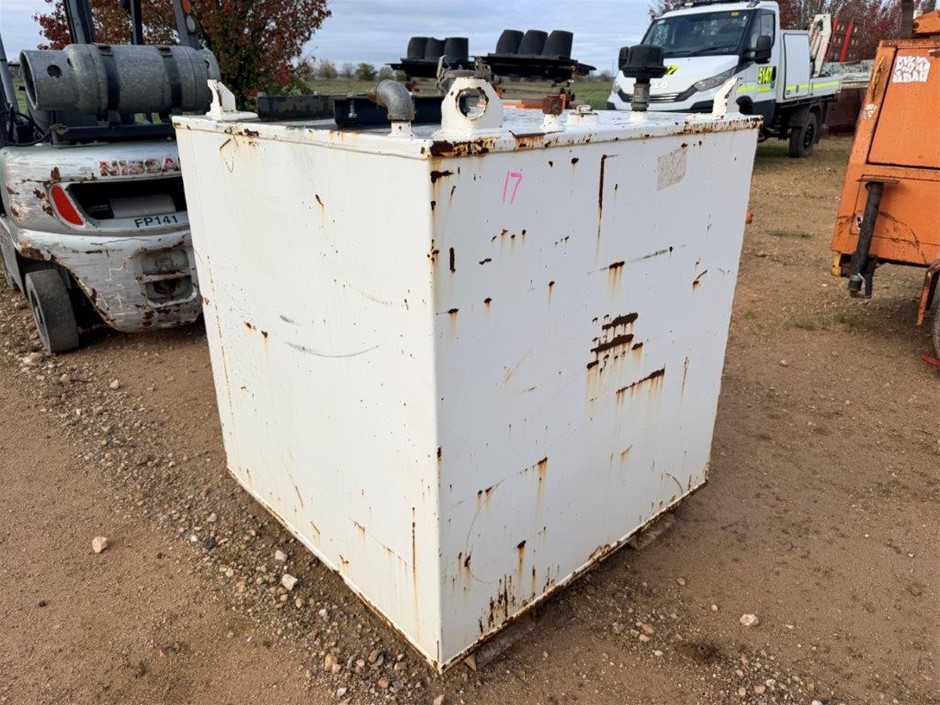 Fuel Tank on Skid Base
