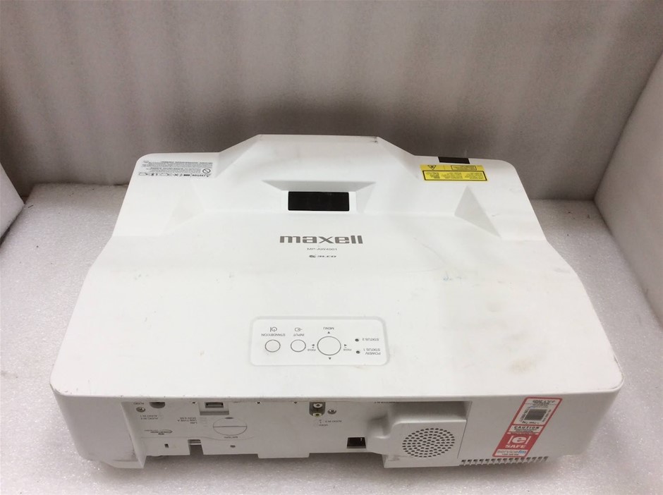 Maxell MP-AW4001 LCD Projector