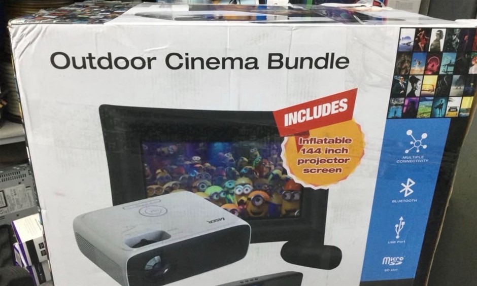 CLOSING DOWN SALE: Outdoor Cinema Bundle