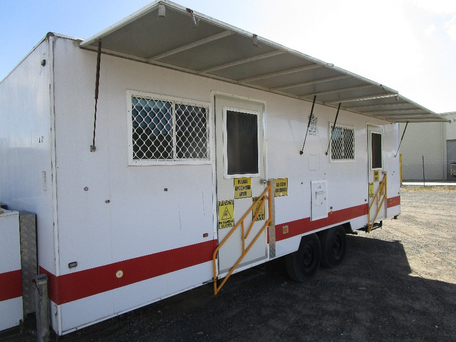 2007 Traymark Mobile Dental Office Auction (0001-23500611) | Grays ...