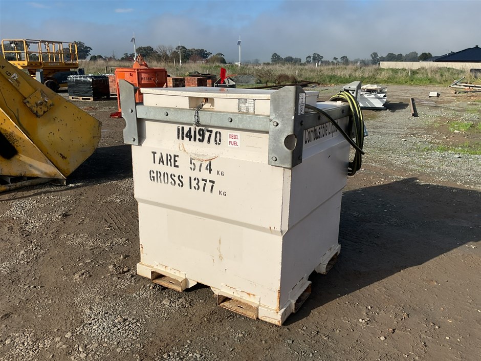 <p>Enviroplus 1000 Litre Fuel Tank</p>