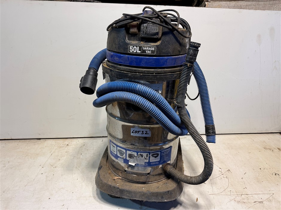 Kinchrome Wet/Dry Vacuum Cleaner