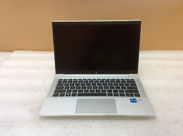 0040-2584423 · HP ELITEBOOK 830 G8 Laptop i5-1135g7 4GBRAM/256GB