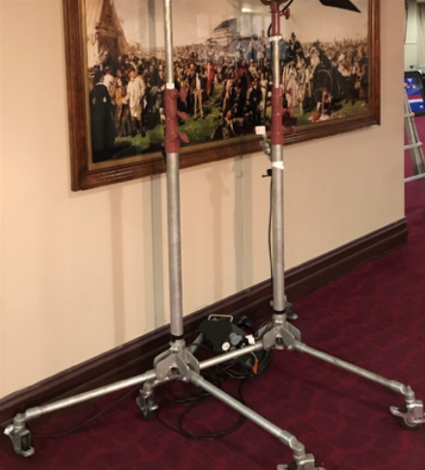 Ex Stock - Lighting Stand