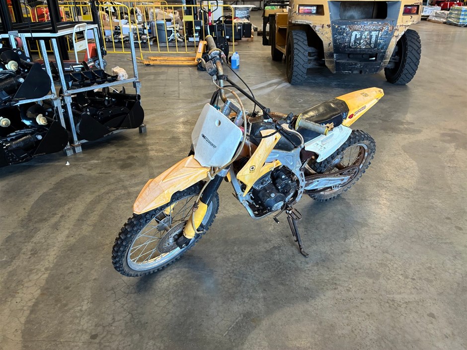 2007 Atomik Dirt Bike Motorcycle