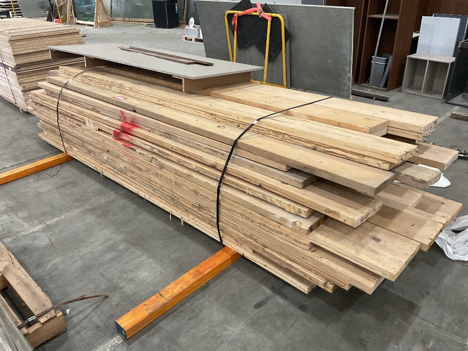 <p>Large Quantity of Timber Boards</p>