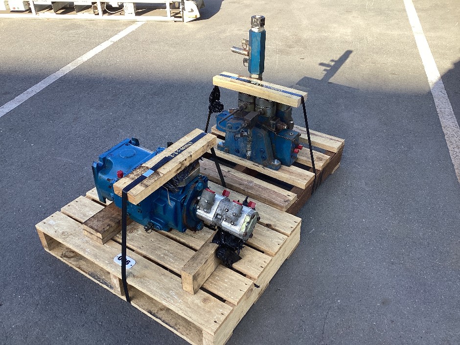 <p>Rexroth Hydraulic Motor and Valve</p>