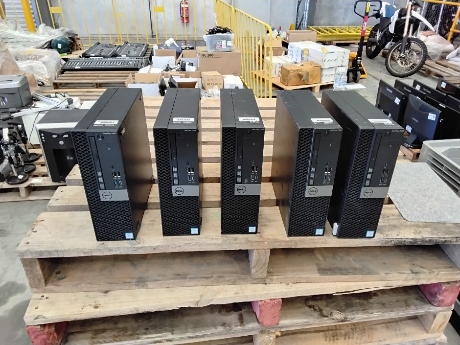 Multiple Dell optiplexs 7050