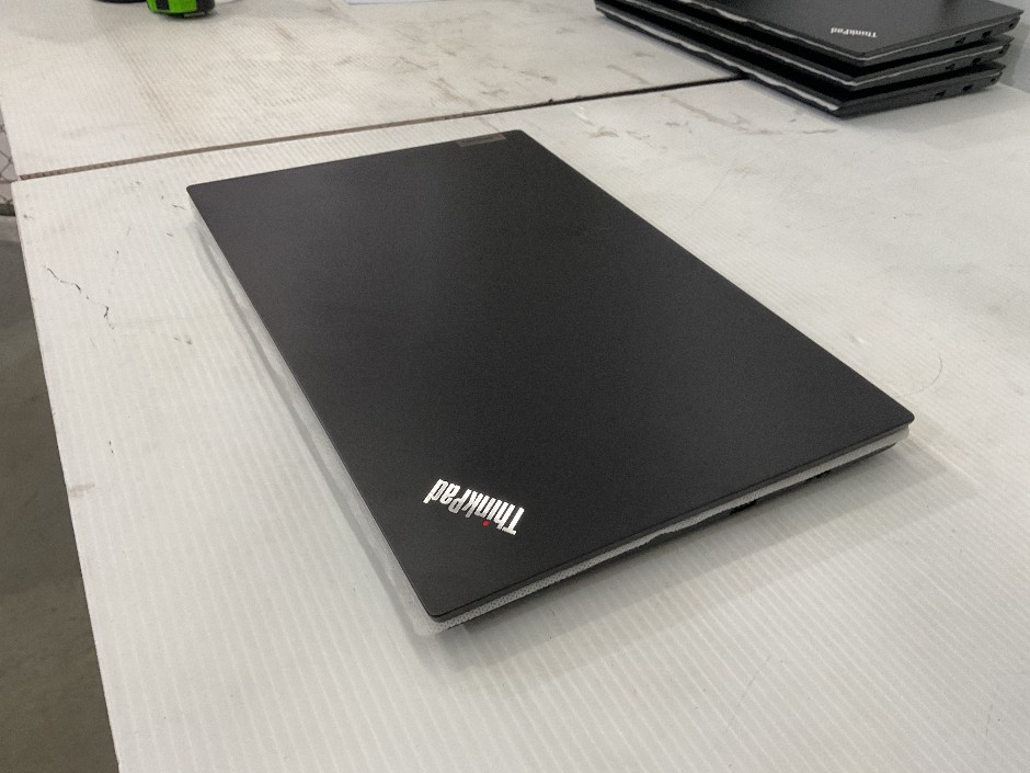 <p>Lenovo Linkpad E15 Gen 2 Laptop</p>