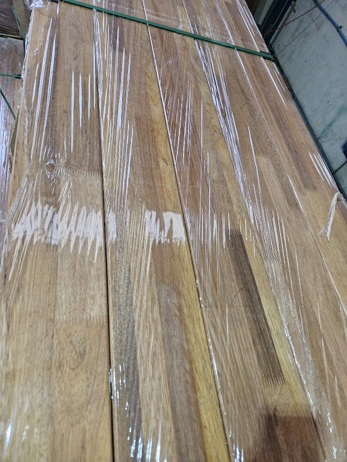 Merbau FJL Post 140x140 at 3m