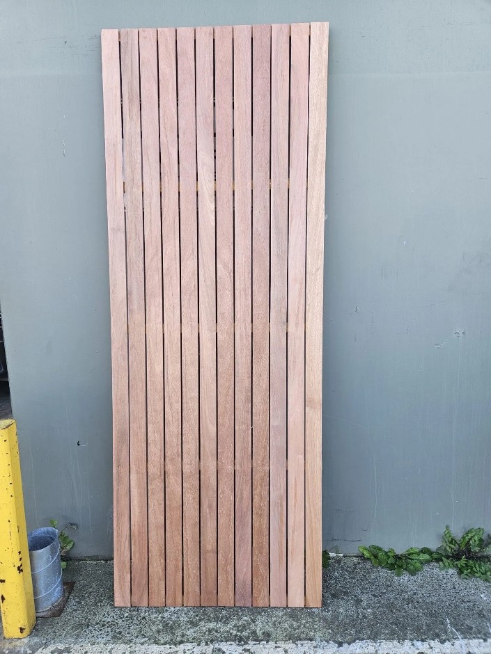 0006-23500693 · 2x Hardwood Panel Solid 2400x900