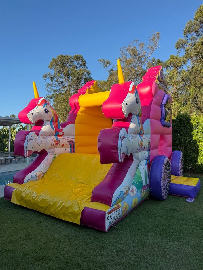 Jumping Castle Carriage