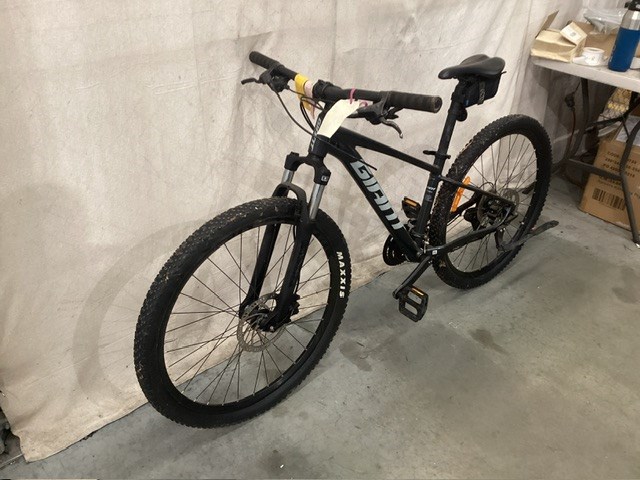 Giant Mountain Bike