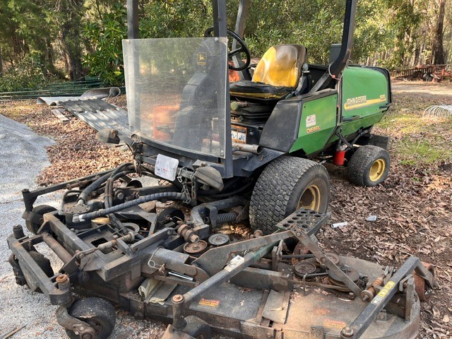 John Deere 1620 Self-Propelled Ride On Mower