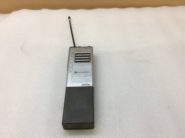 Motorola MX300 Portable FM Radio