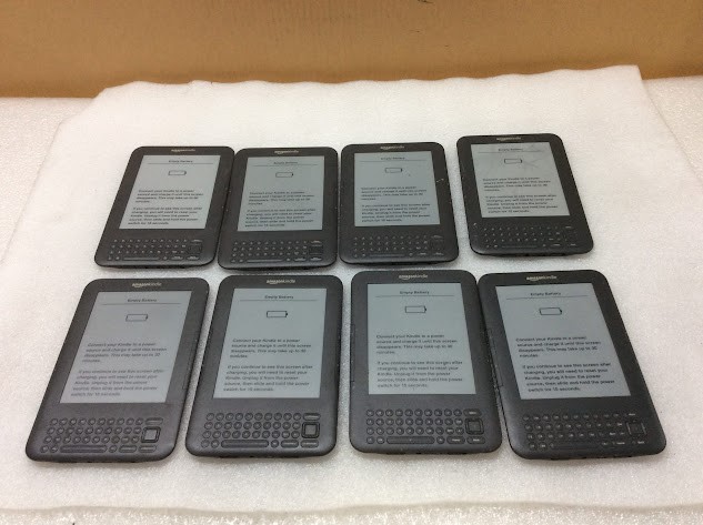 Amazon Kindle Mixed Model e-readers (Lot of 8)