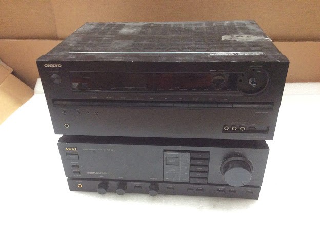 Akai AM-52 Stereo Integrated Amplifier&Onkyo TX-NR414 AV Receiver (Lot of 2