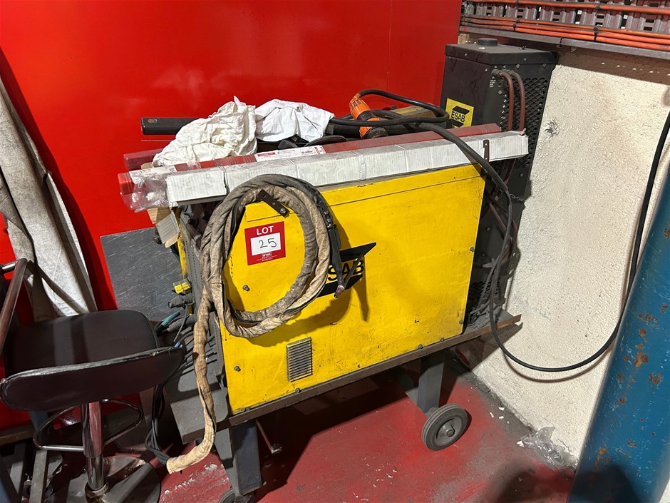 ESAB Heliarc 252 AC/DC Arc Welder