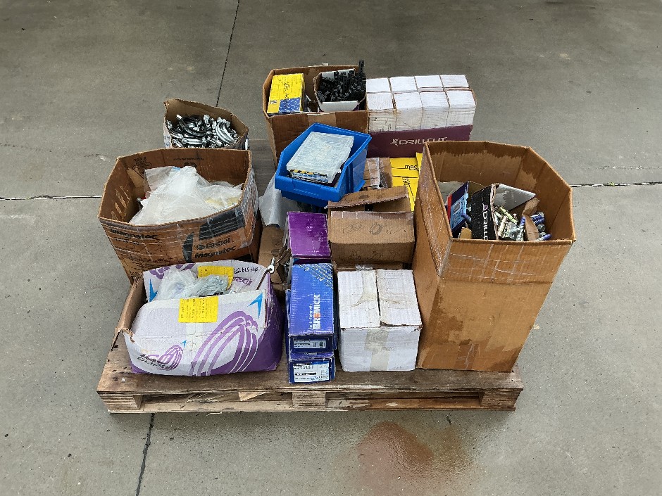 Large Unreserved Site Clearance Sale